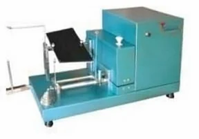 Yarn appearance board winder with guide frame and black specimen board